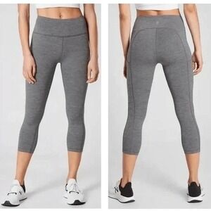 Athleta Ultimate Stash Pocket Capri Leggings Womens XS Gray Mid Rise Active